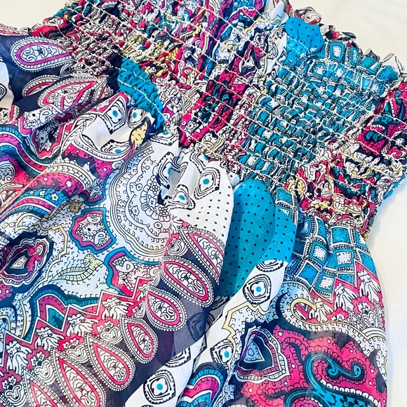 Sheer FANG blouse jr size M (fits like womens  small) - Picture 6 of 11